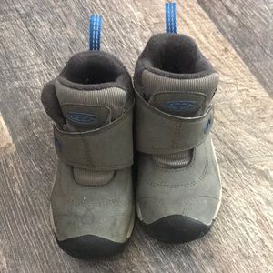Boys Keen hiking boots